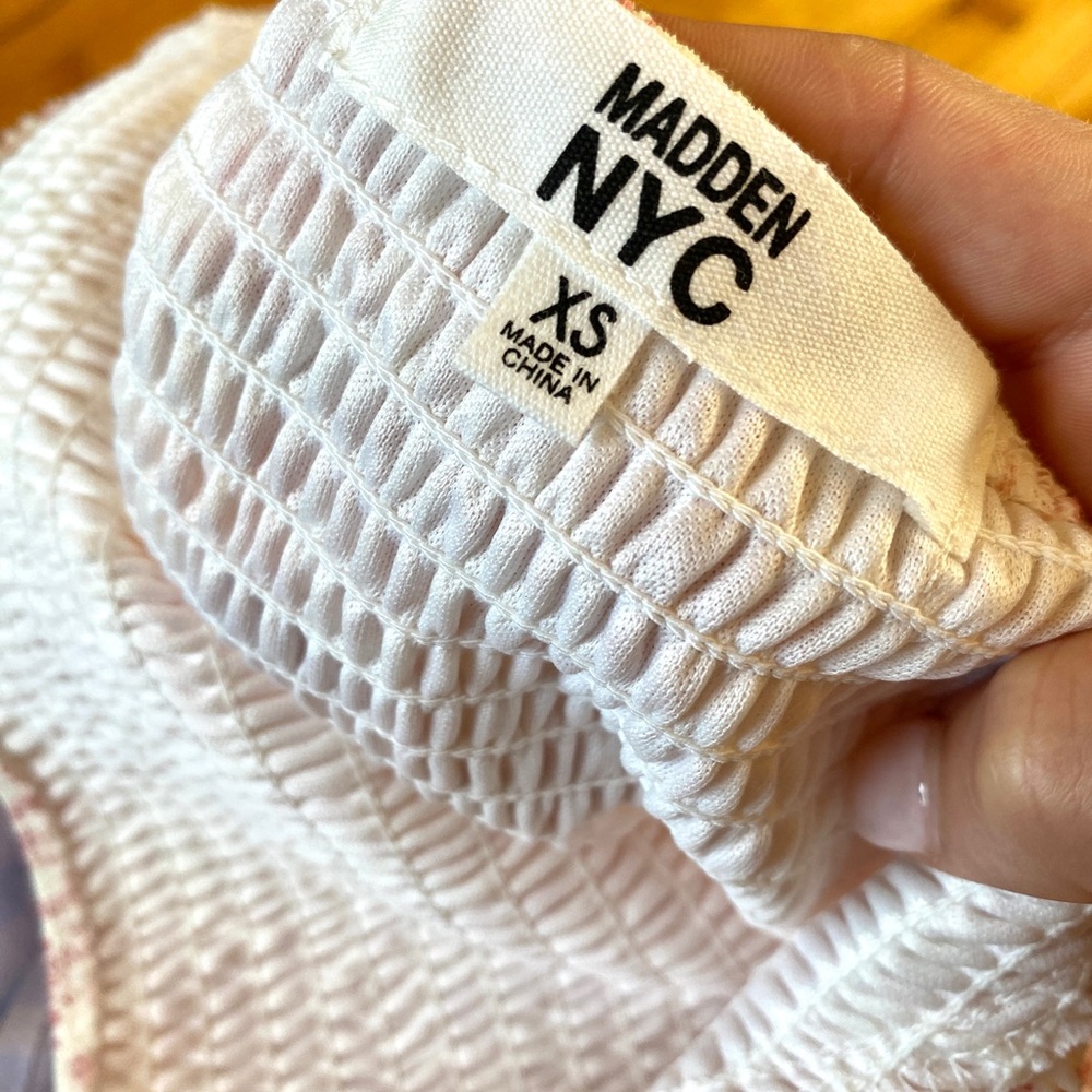 Madden NYC Pink and White Puffy Long Sleeved Dress- Juniors XS - Picture 3 of 3